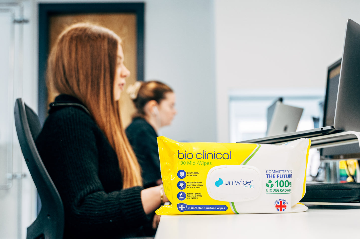 Uniwipe - Bioclinical Disinfectant Surface Wipes 100% Biodegradable Wipes (Pack of 100)
