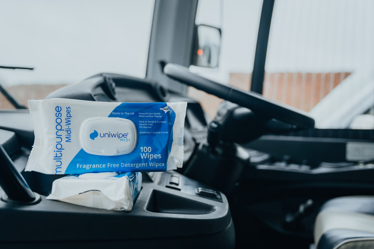 Uniwipe - Multipurpose Surface Disinfectant Wipes (Pack of 300)