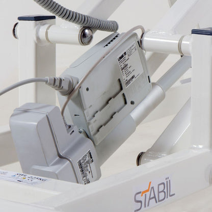 Stabil Komfort 3-Section Hydraulic  Plinth - White Frame - Black Upholstery